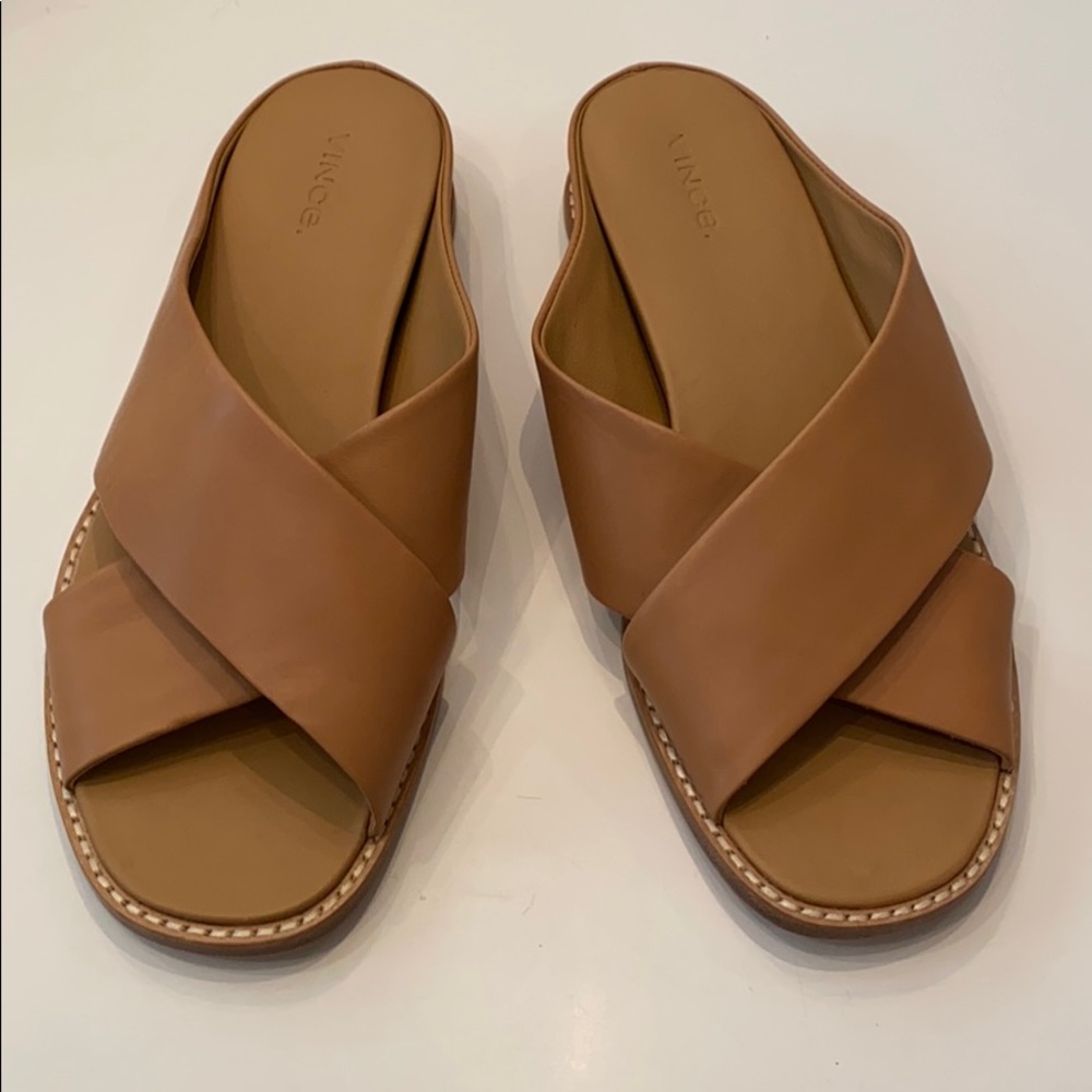Vince Fairley Tan Criss across Sandals size 8.5